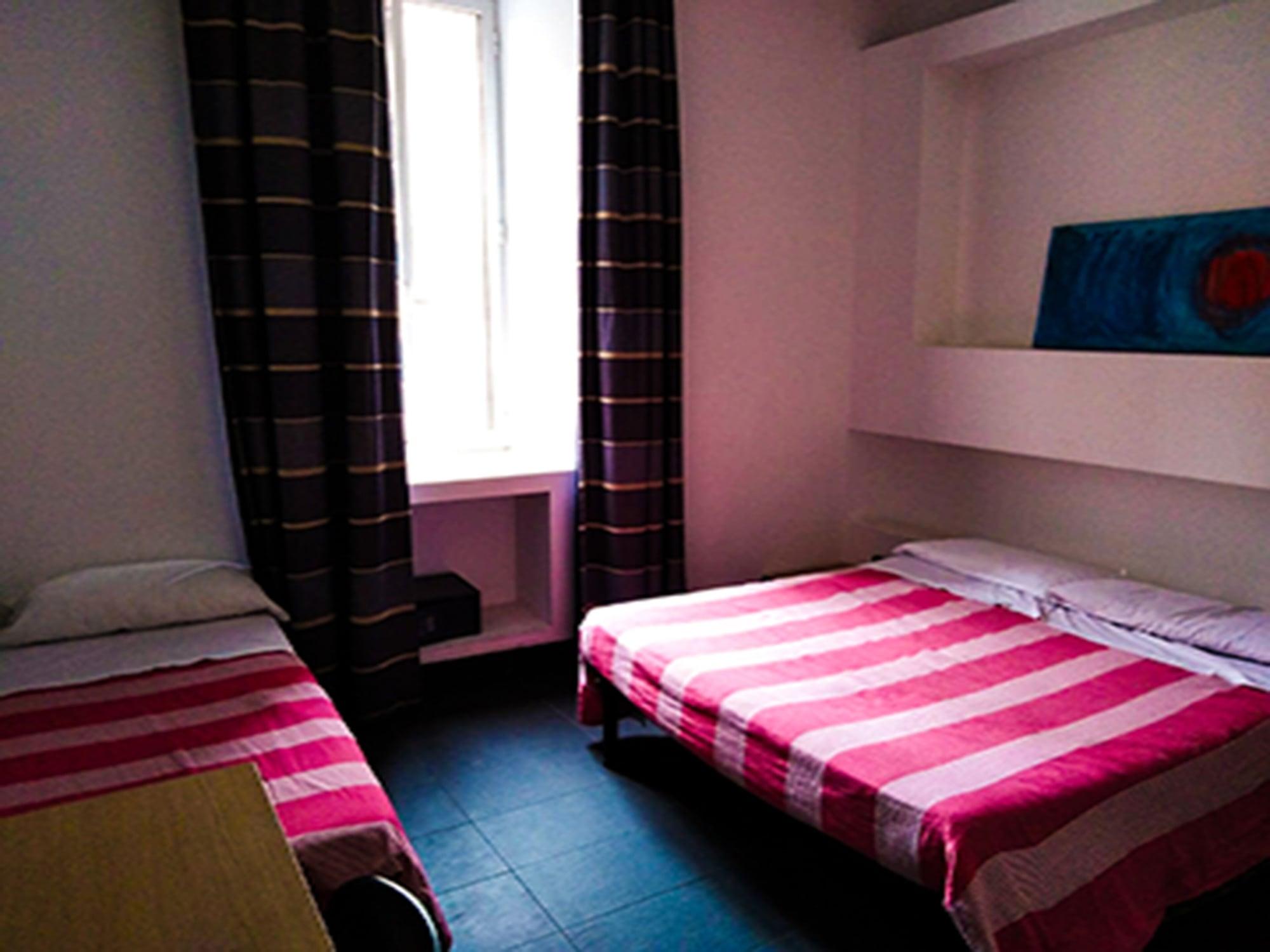 M&J Place Hostel Roma Exterior foto