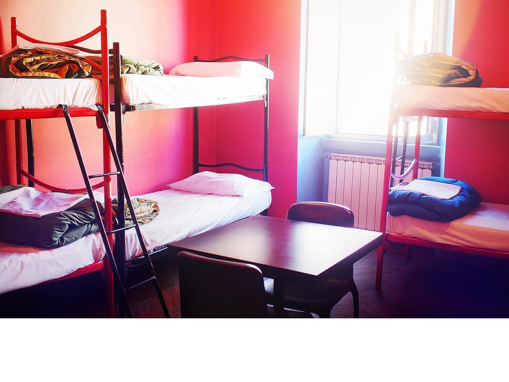 M&J Place Hostel Roma Cameră foto